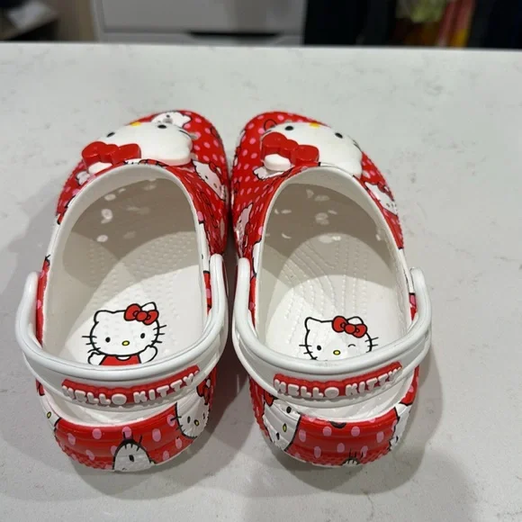 Hello Kitty Crocs - Picture 5 of 5